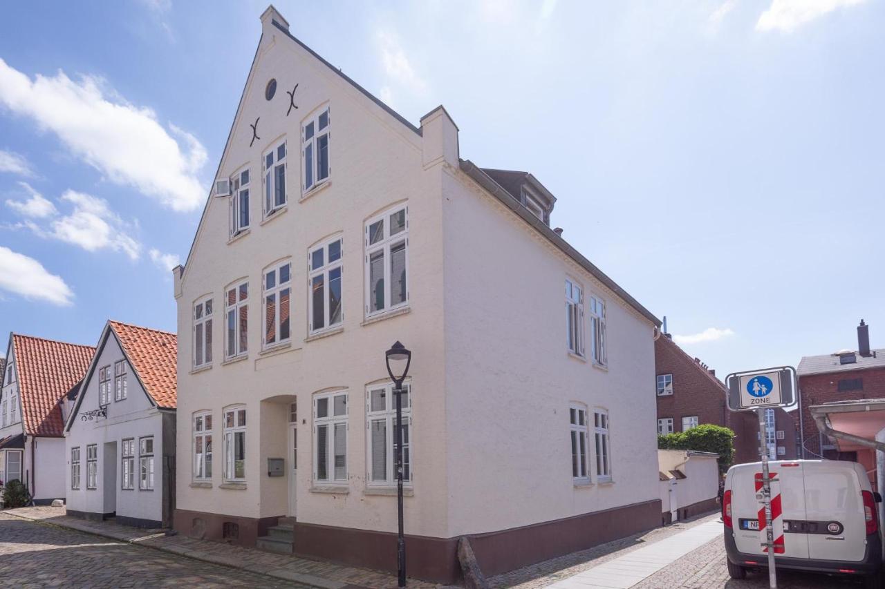 Apartmenthaus Theodor Storm Meeresstrand Husum  Exterior photo